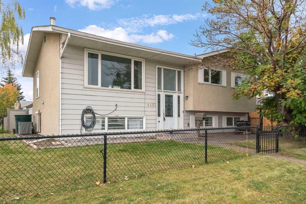 2111 69 Avenue SE, Calgary — main listing photo