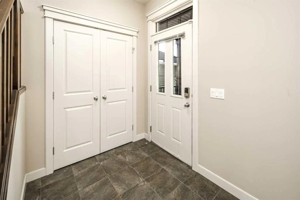 136 Evansdale Common NW, Calgary — photo 4 of 44