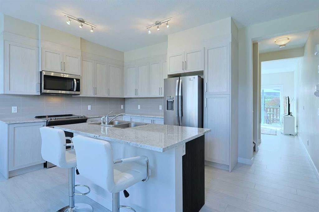 243 Sage Hill Grove NW, Calgary — photo 3 of 37