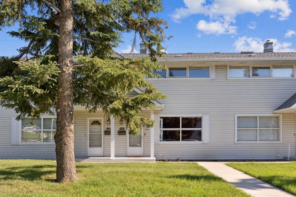 608 32 Avenue NE, Calgary — photo 2 of 23