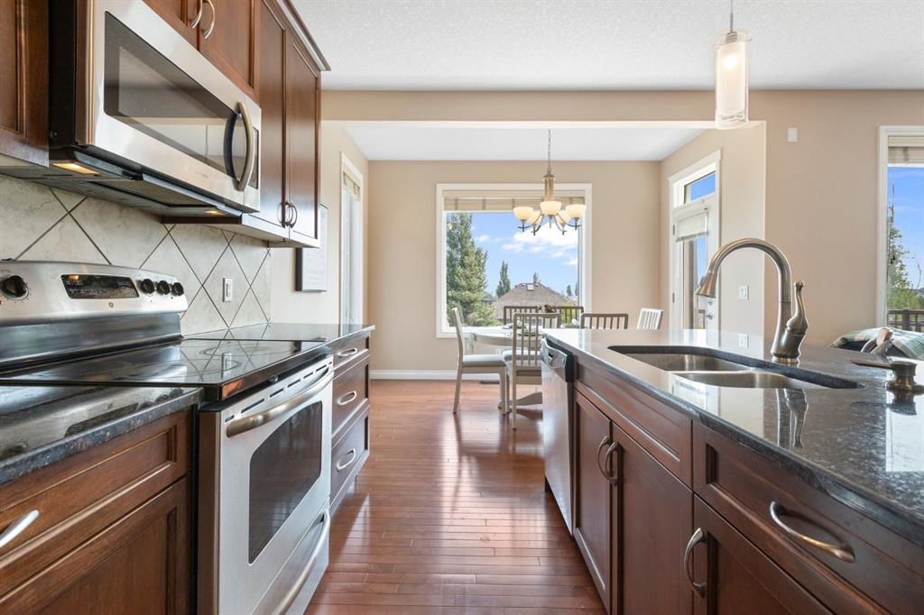 139 Sherwood Hill NW, Calgary — photo 4 of 43