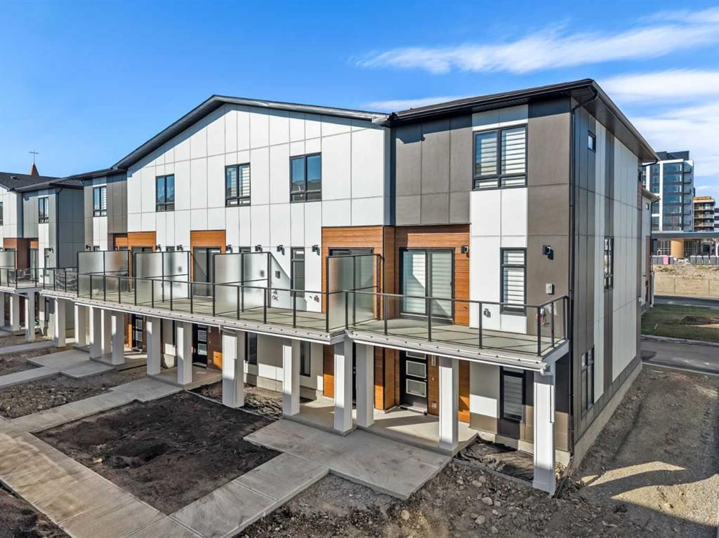 116, 8235 8 Avenue SW, Calgary — main listing photo