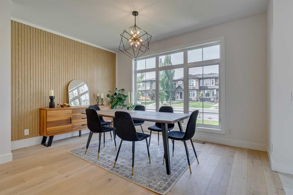 3723 Richmond Road SW, Calgary — photo 3 of 45