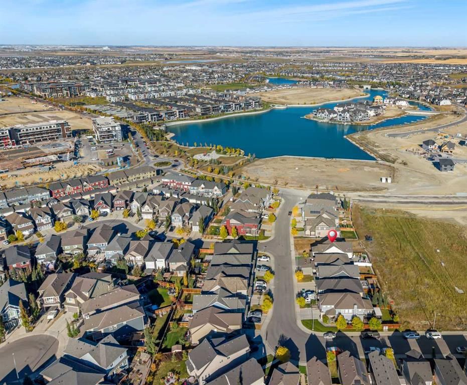 35 Mahogany Crescent SE, Calgary — photo 3 of 50