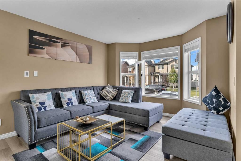19 Taralake Rise NE, Calgary — photo 4 of 29