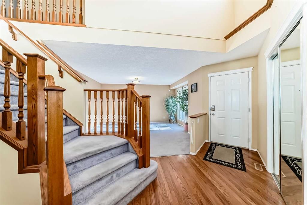 151 Cranwell Close SE, Calgary — photo 4 of 49
