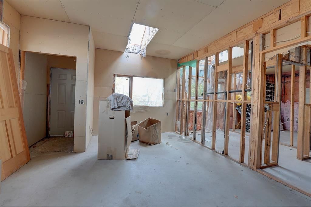 3610 Parkhill Street SW, Calgary — photo 5 of 9