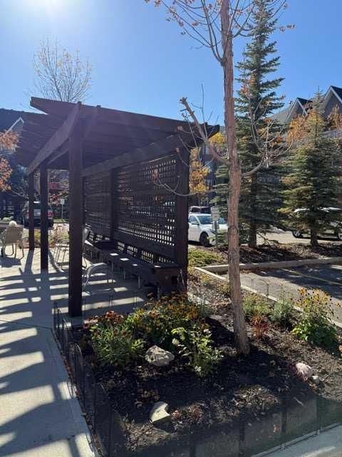 203, 15 Everstone Drive SW, Calgary — photo 3 of 32