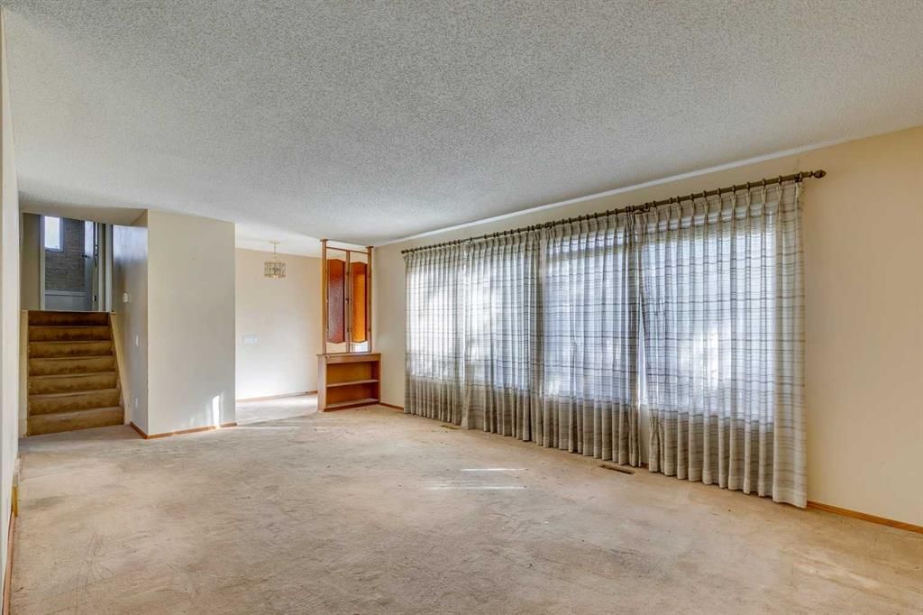 1204 Lake Sylvan Drive SE, Calgary — photo 2 of 17