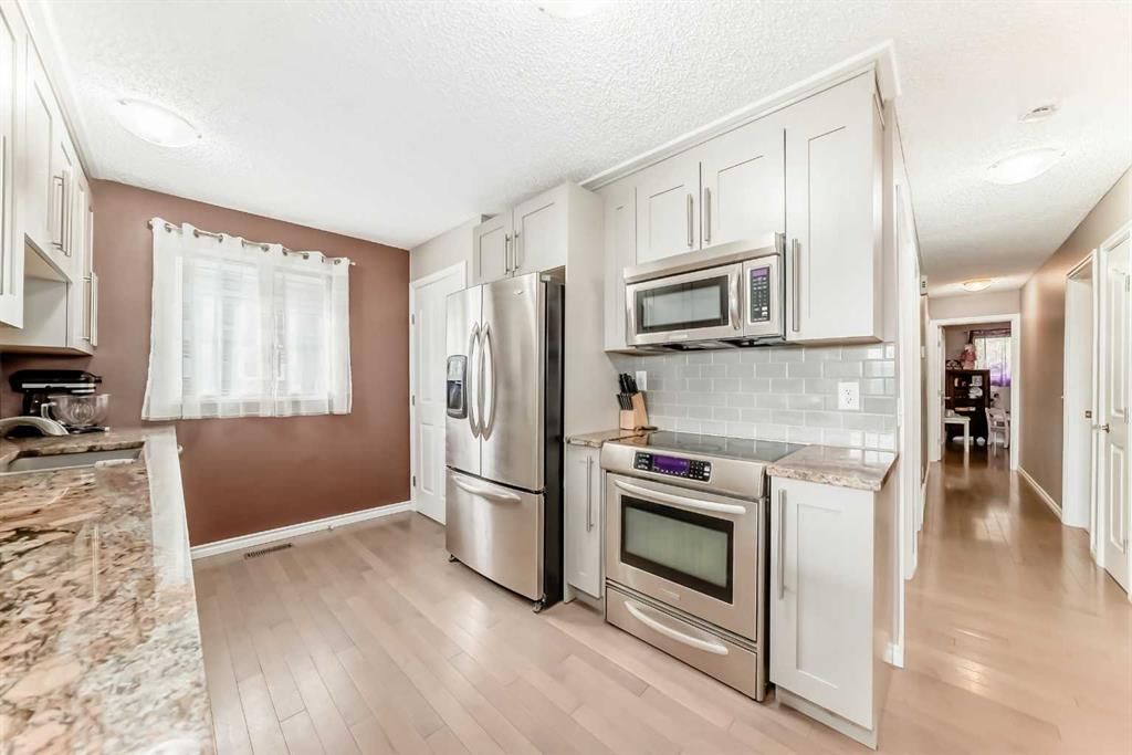8336 Silver Springs Road NW, Calgary — photo 5 of 50