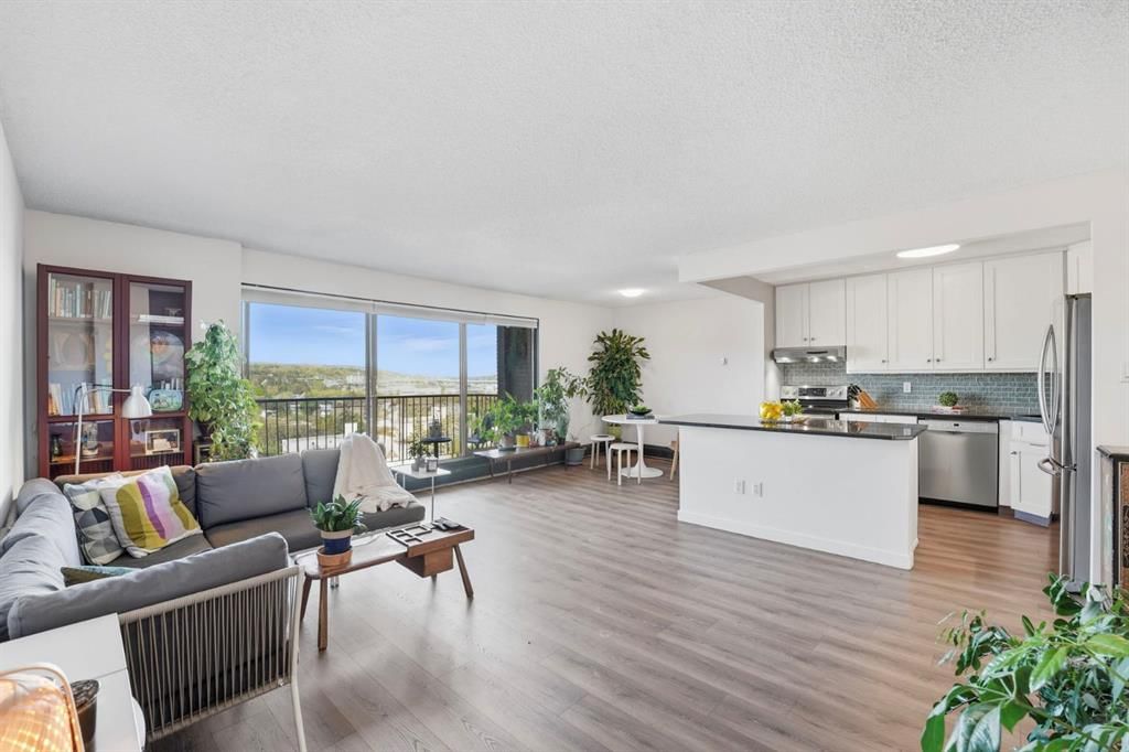 1107, 1330 15 Avenue SW, Calgary — main listing photo