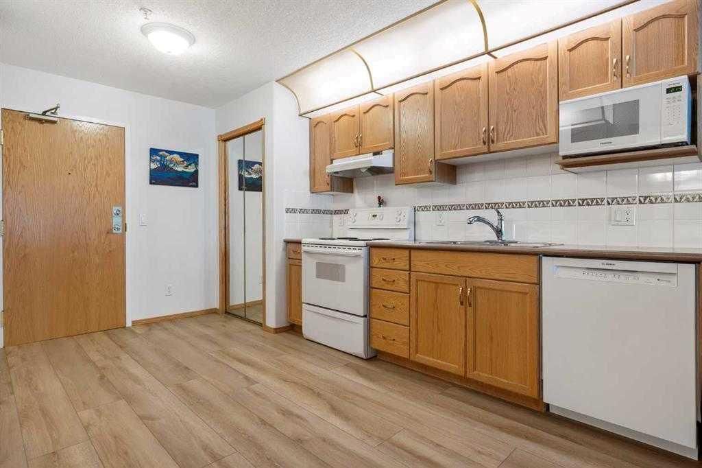 202, 8535 Bonaventure Drive SE, Calgary — photo 4 of 35