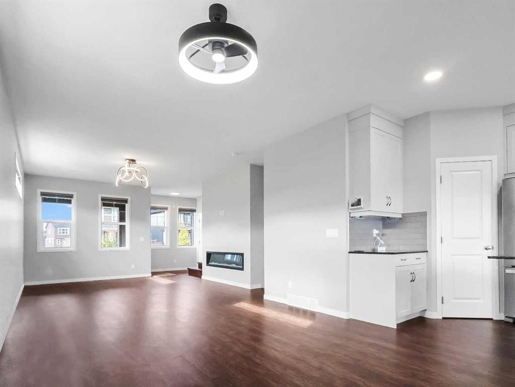 20 Evanscrest Place NW, Calgary — photo 5 of 45