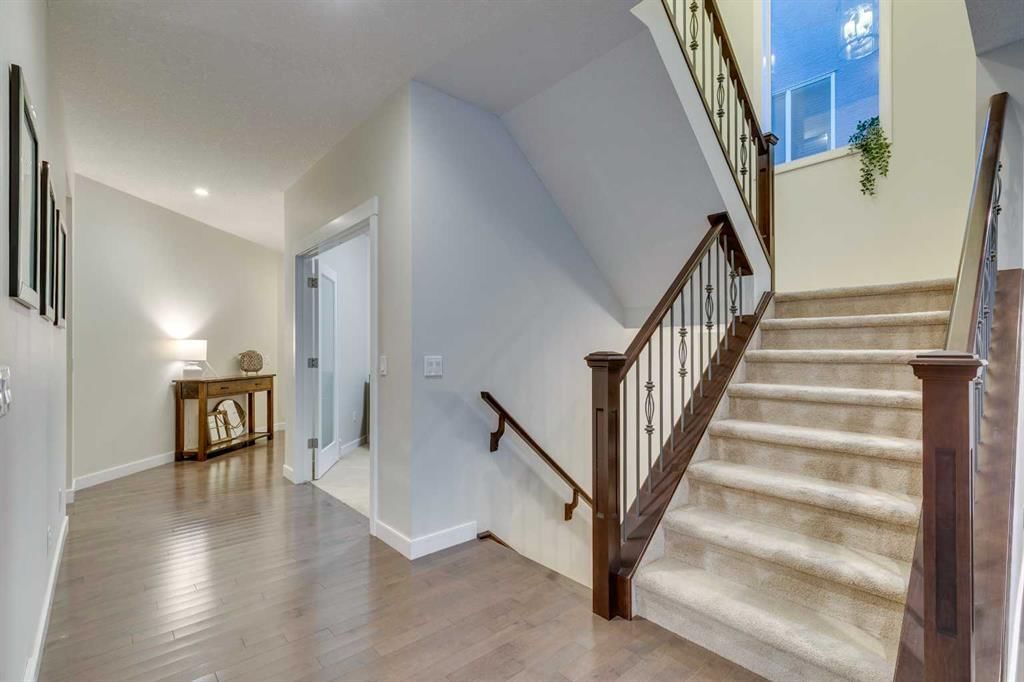 522 Mahogany Manor SE, Calgary — photo 4 of 50