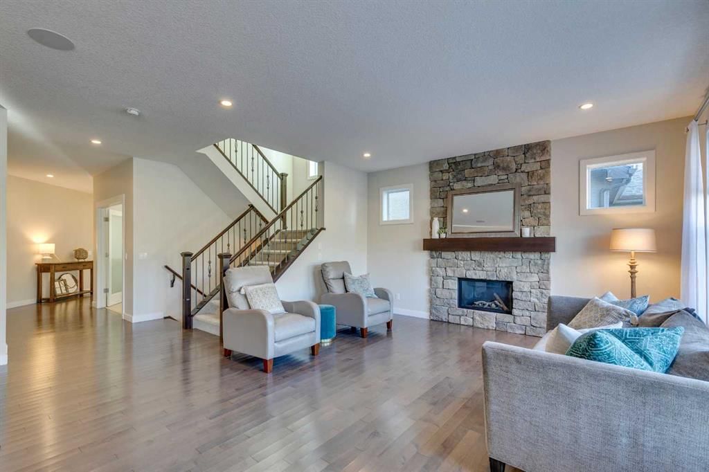 522 Mahogany Manor SE, Calgary — photo 5 of 50
