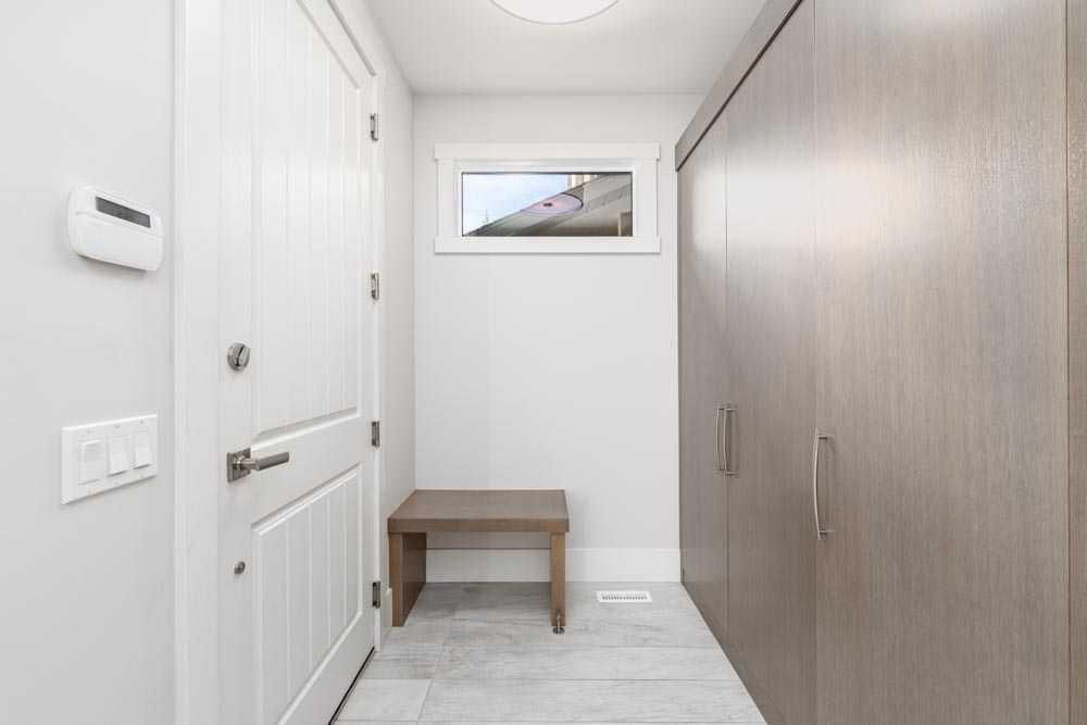 2026 1 Avenue NW, Calgary — photo 5 of 44
