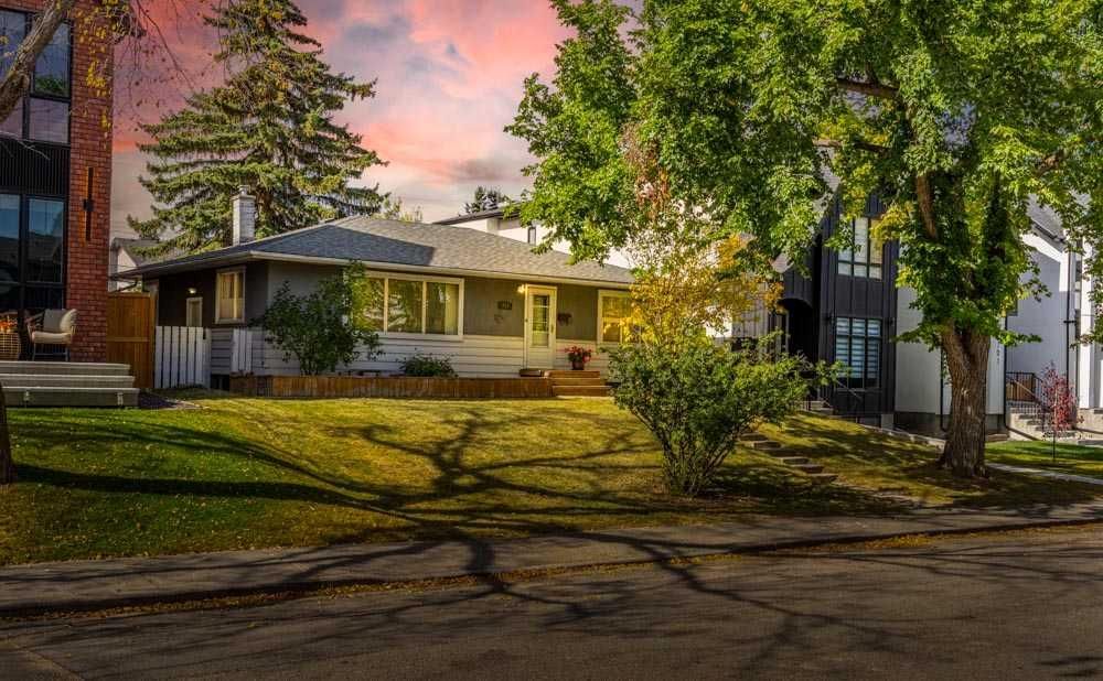 707 36 Street SW, Calgary — main listing photo