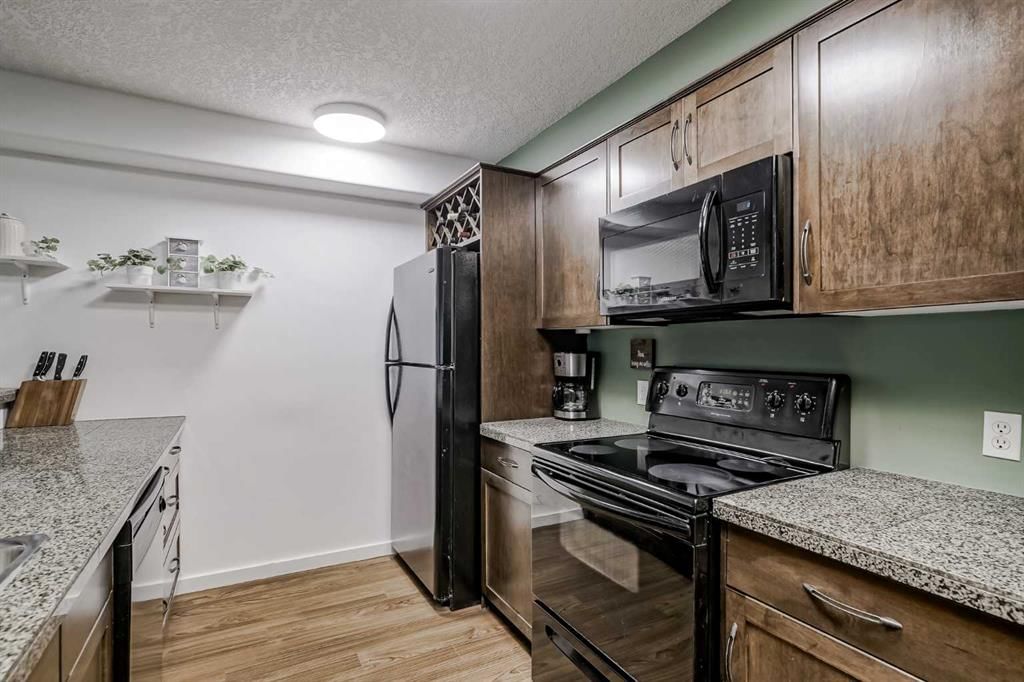 208, 355 5 Avenue NE, Calgary — photo 3 of 38