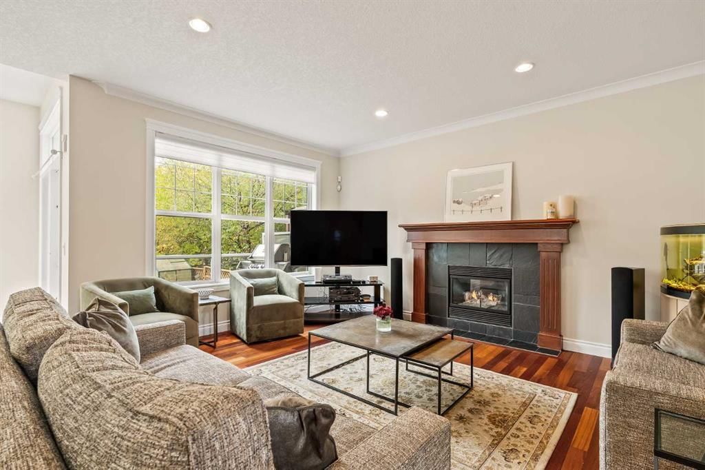 74 Rockborough Park NW, Calgary — photo 3 of 45