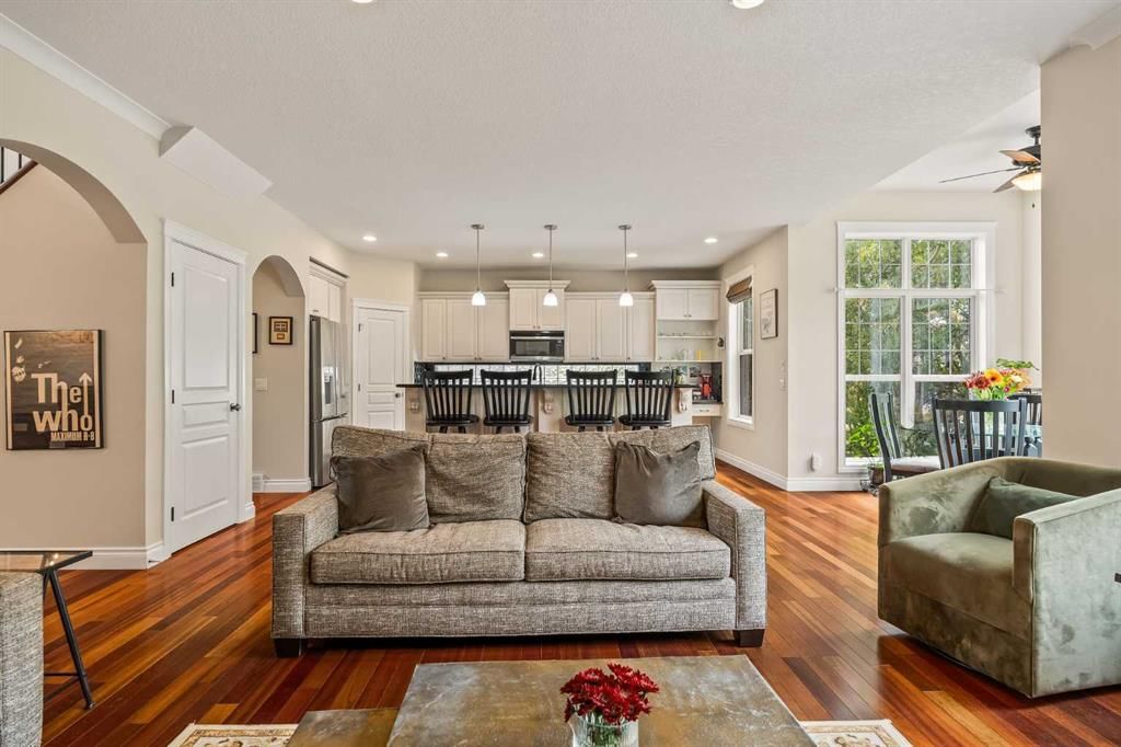74 Rockborough Park NW, Calgary — photo 4 of 45