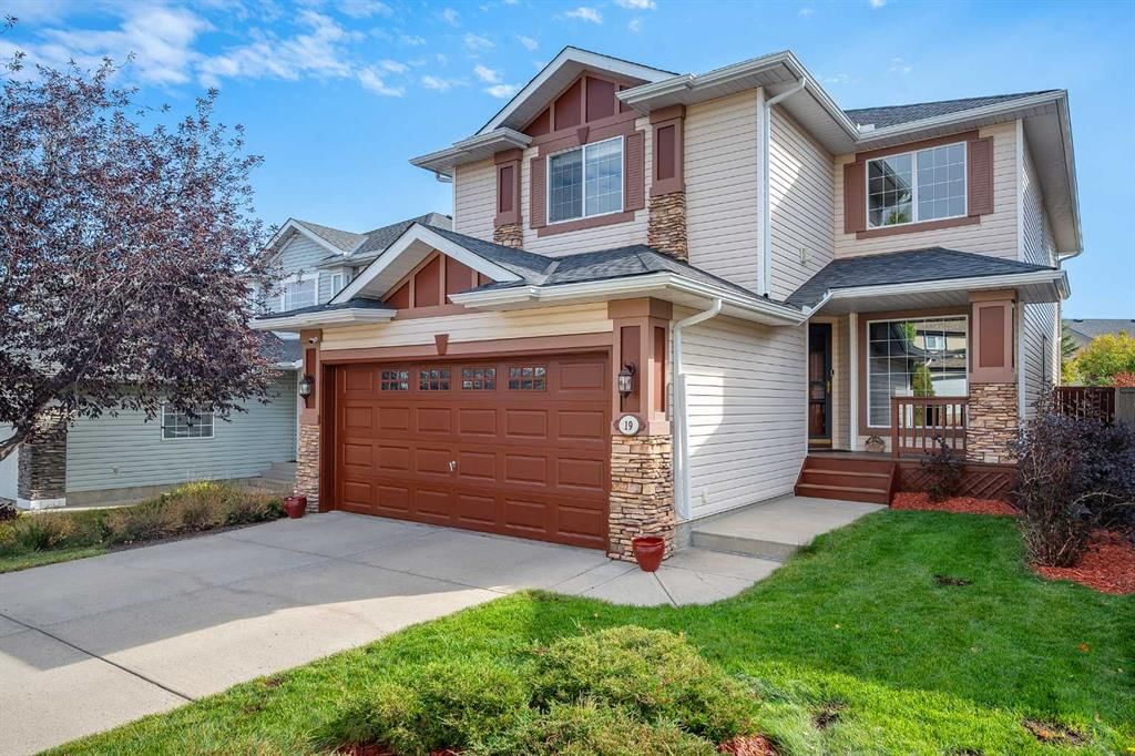19 Panorama Hills Crescent NW, Calgary — main listing photo
