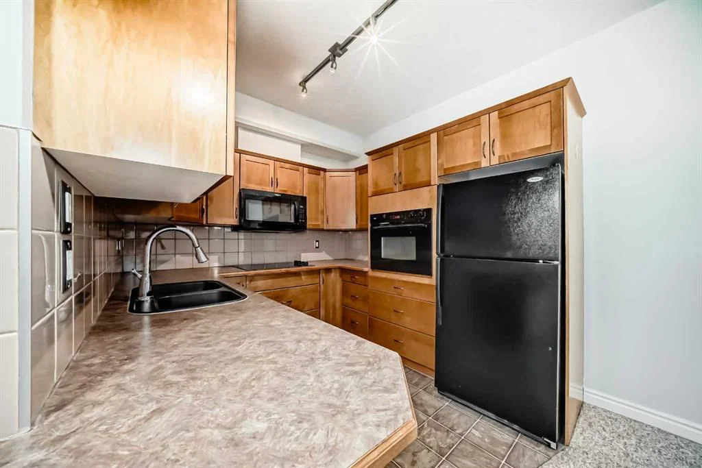 418, 3111 34 Avenue NW, Calgary — photo 5 of 32