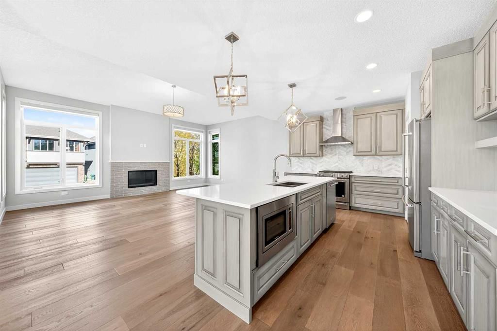 338 Shawnee Boulevard SW, Calgary — photo 3 of 50