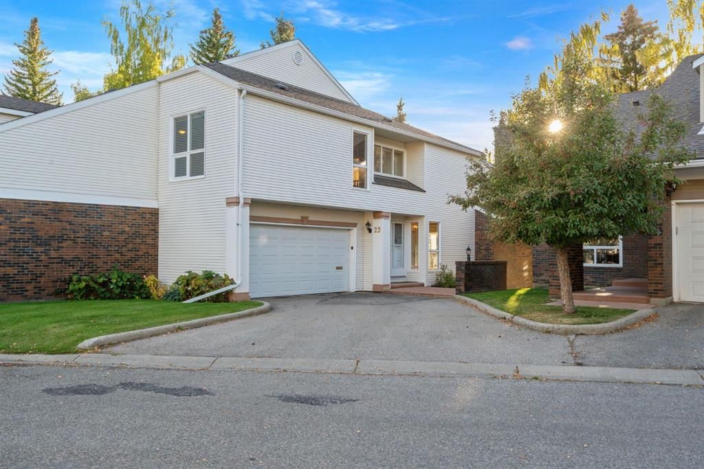23, 275 Woodridge Drive SW, Calgary — main listing photo