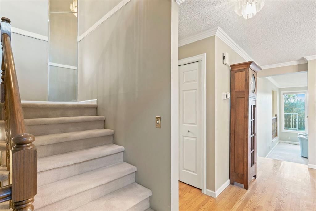 23, 275 Woodridge Drive SW, Calgary — photo 5 of 50