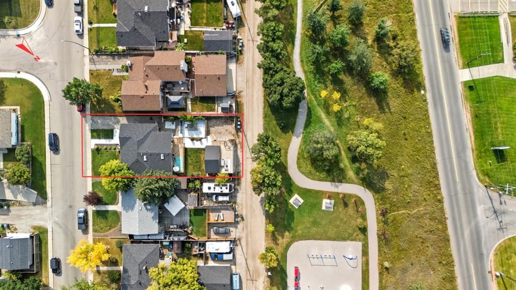 35 Fairview Drive SE, Calgary — photo 3 of 50
