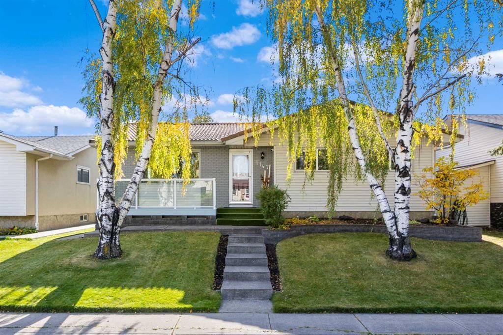 1147 Lake Huron Crescent SE, Calgary — main listing photo