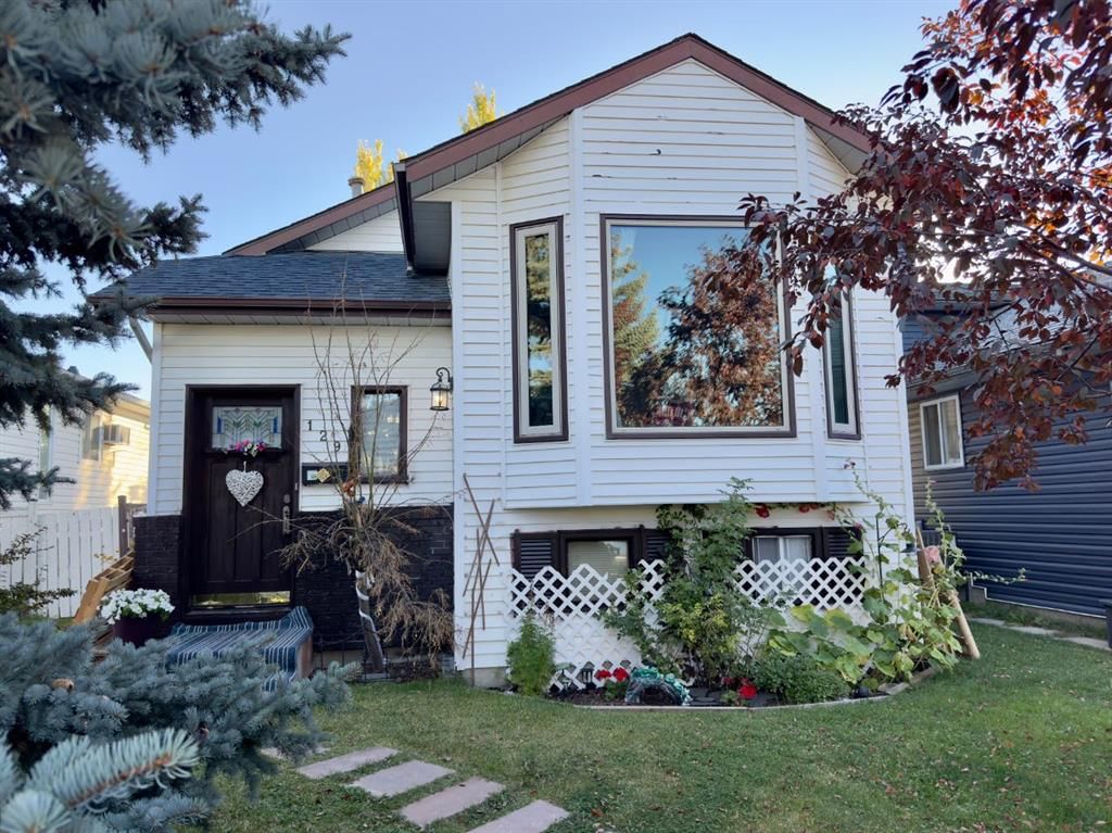 129 Coventry Place NE, Calgary — main listing photo