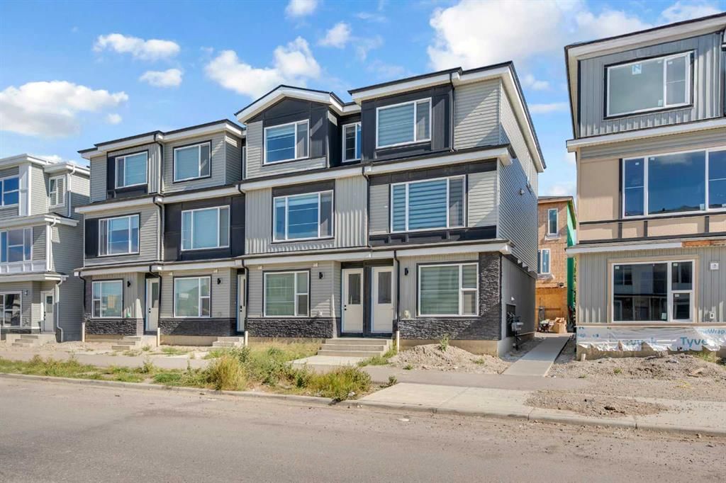 8812 48 Street NE, Calgary — main listing photo