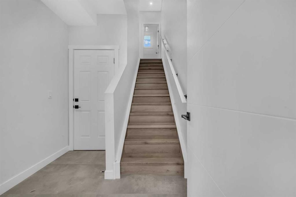 8812 48 Street NE, Calgary — photo 3 of 47