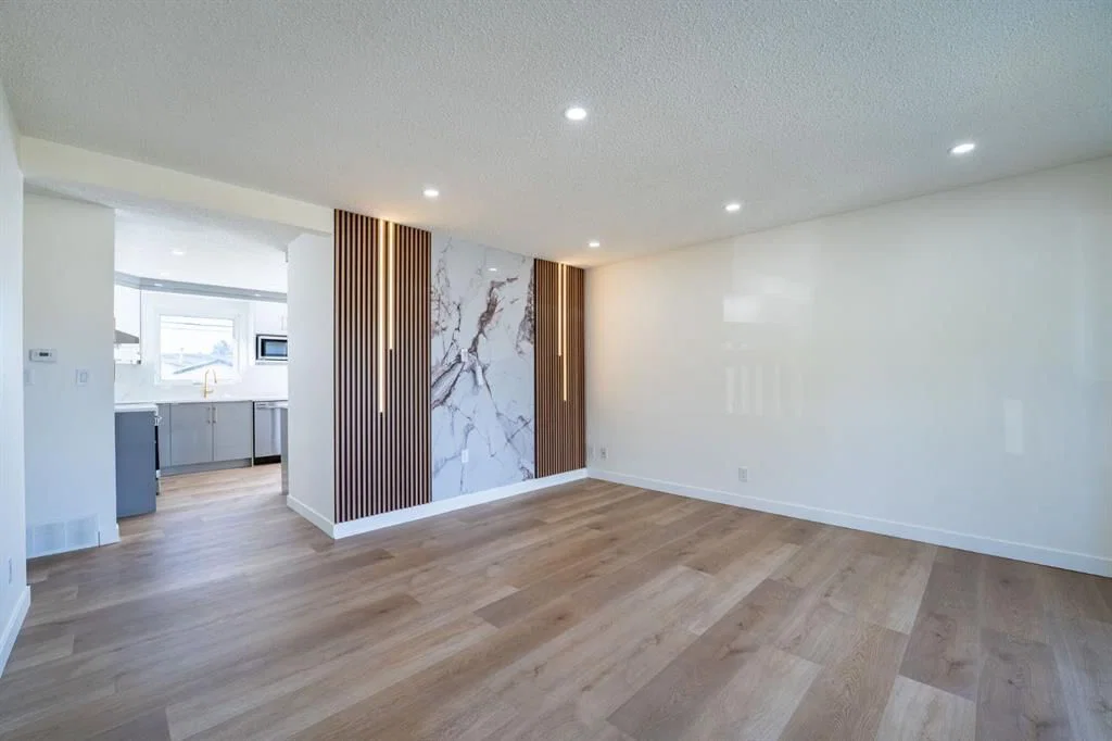 71 Maranda Close NE, Calgary — photo 3 of 38