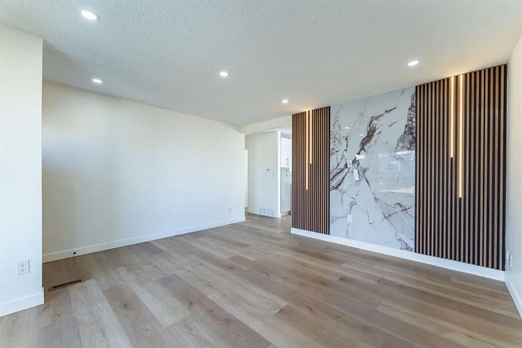 71 Maranda Close NE, Calgary — photo 5 of 38