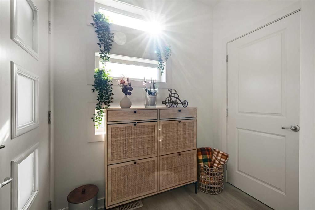 237 Walden Parade SE, Calgary — photo 4 of 35