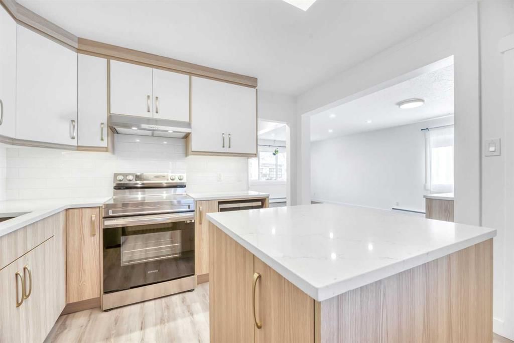7207 7 Street SW, Calgary — photo 4 of 30