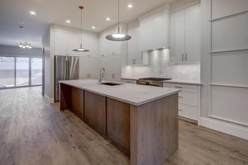 618 27 Avenue NW, Calgary — photo 2 of 37