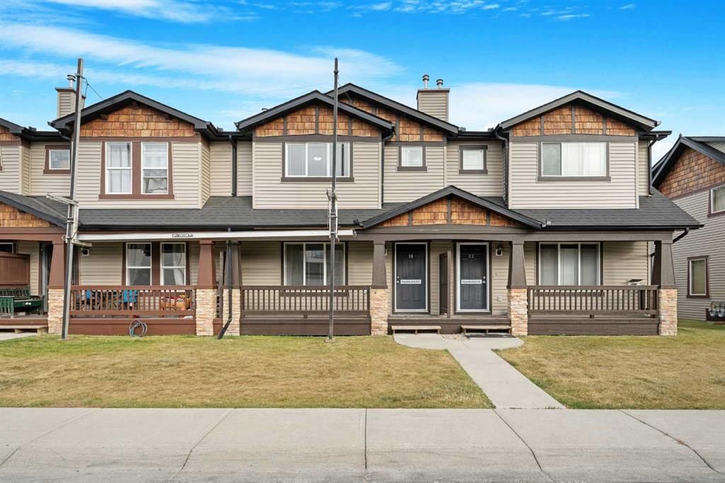 18 Panatella Park NW, Calgary — photo 2 of 34
