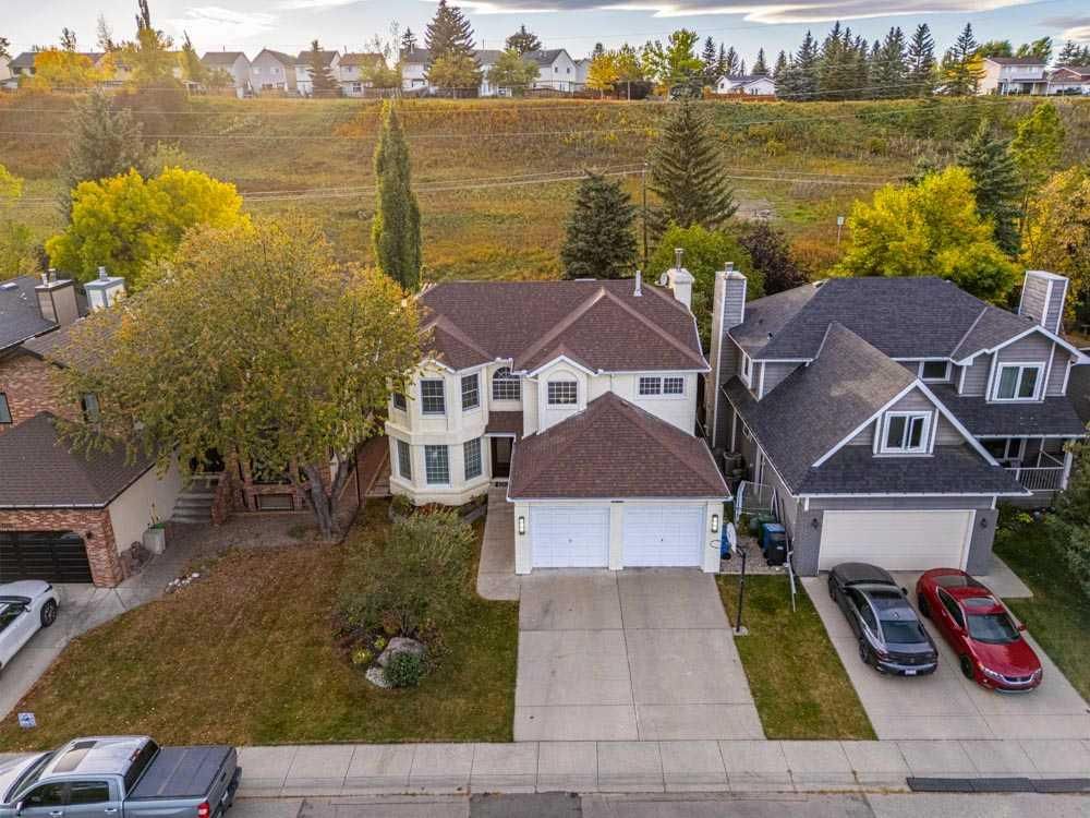 1104 Deer River Circle SE, Calgary — photo 4 of 44