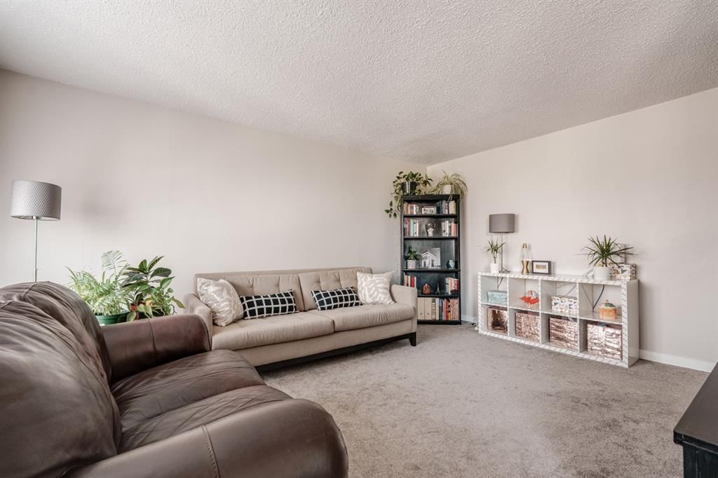 403, 310 4 Avenue NE, Calgary — photo 5 of 23