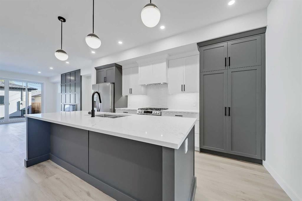 3806 1 Street NW, Calgary — photo 4 of 50