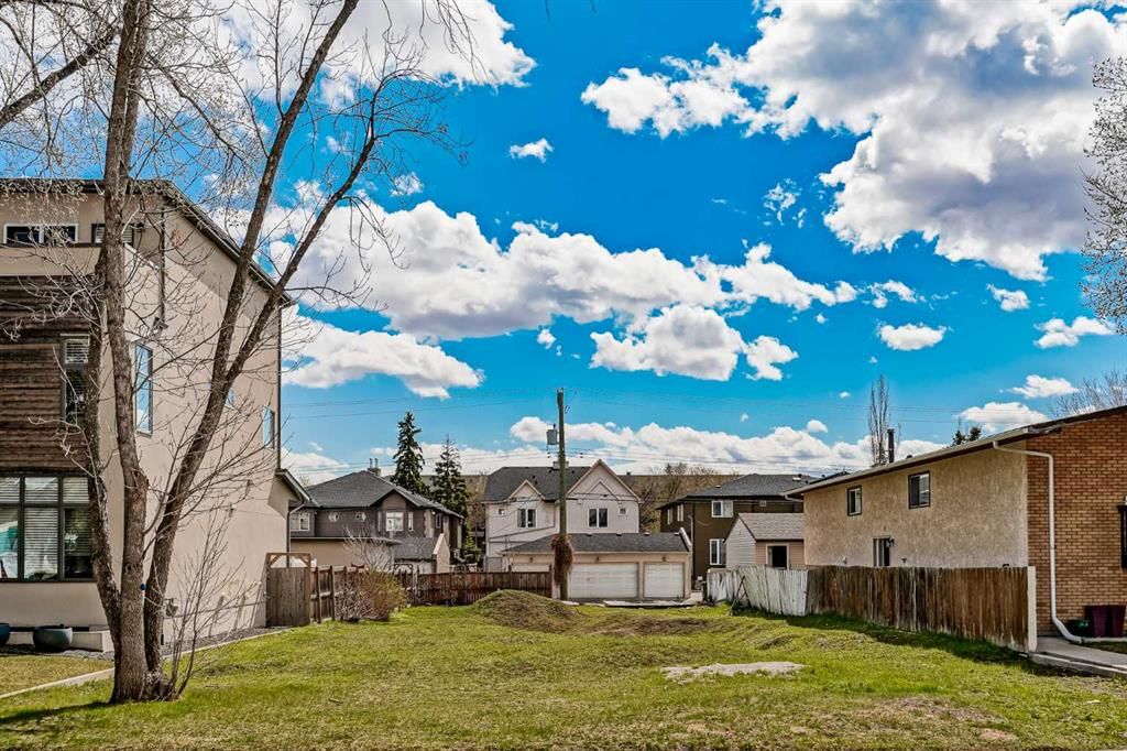 719 55 Avenue SW, Calgary — photo 4 of 34