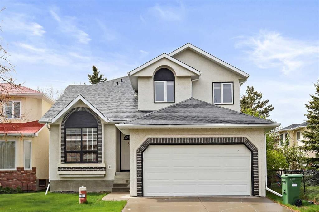 26 Hamptons Grove NW, Calgary — main listing photo
