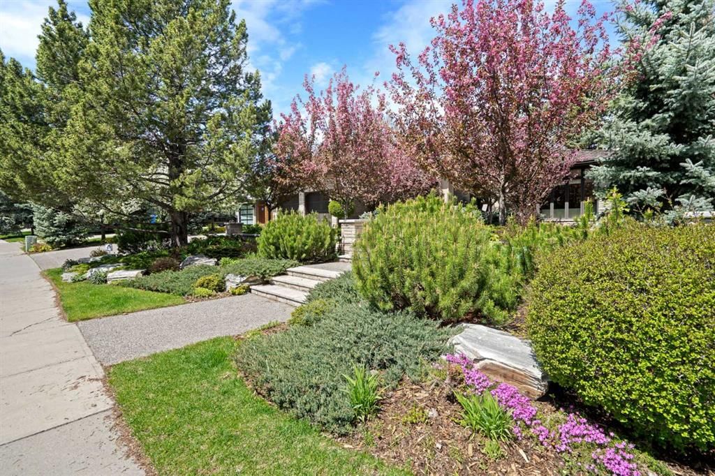 1020 Bel-Aire Drive SW, Calgary — photo 4 of 50