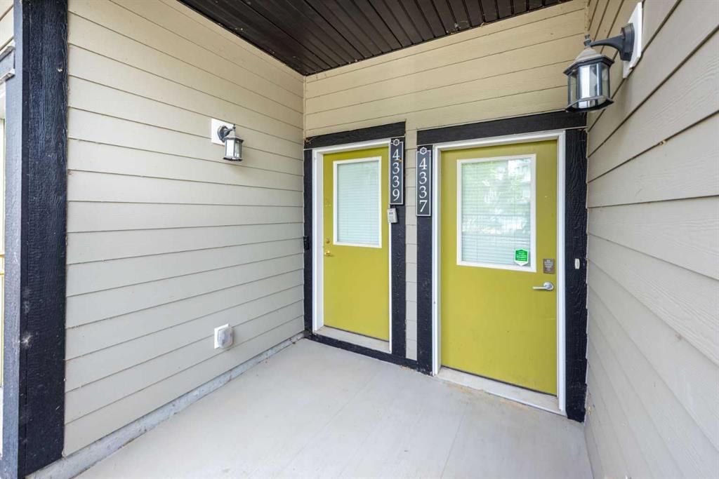 4339 Seton Drive SE, Calgary — photo 5 of 35