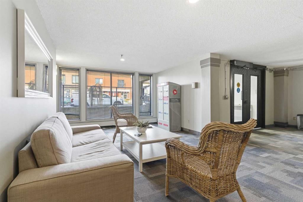 408, 647 1 Avenue NE, Calgary — photo 3 of 47