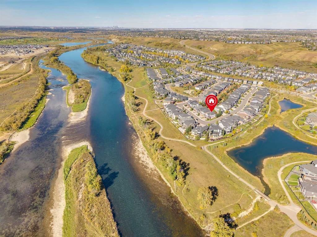 150 Cranbrook Circle SE, Calgary — main listing photo