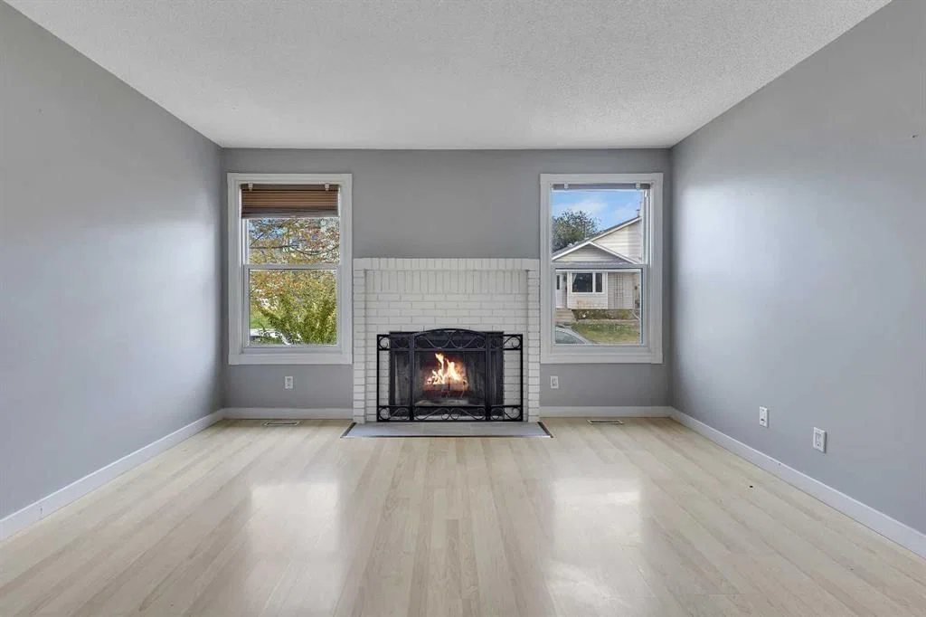 164 Deerview Way SE, Calgary — photo 5 of 38